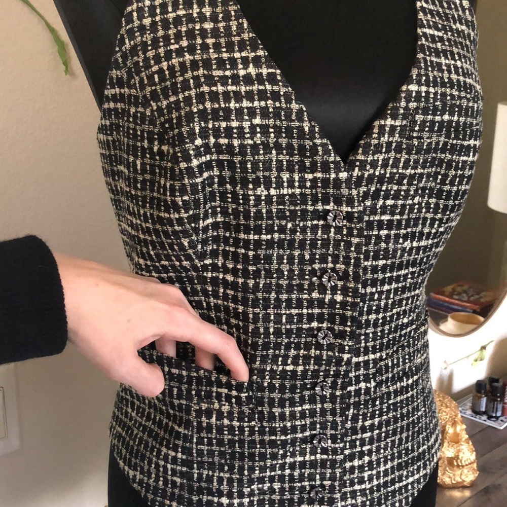 Anne Fontaine Clea Waistcoat - Picture 5 of 11